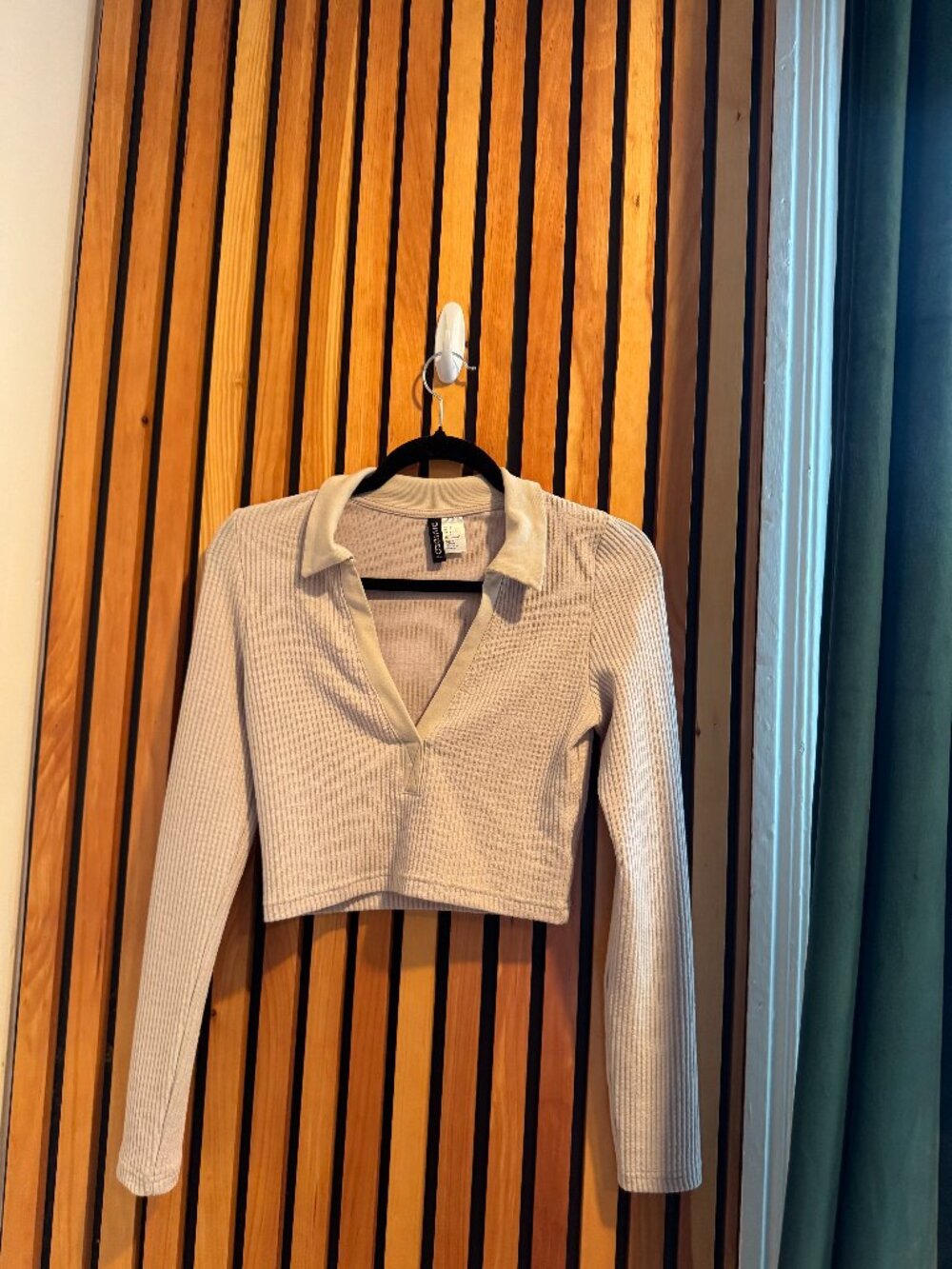 H&M Divided Ribbed Cropped Collared Top - Size XS - Taupe/Beige